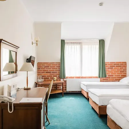 Hotel Szymbark-3